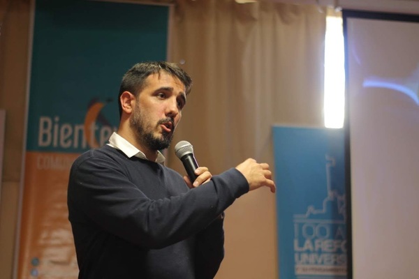 Consultor político: "hay que romper con el modelo del líder todopoderoso" » Ñanduti