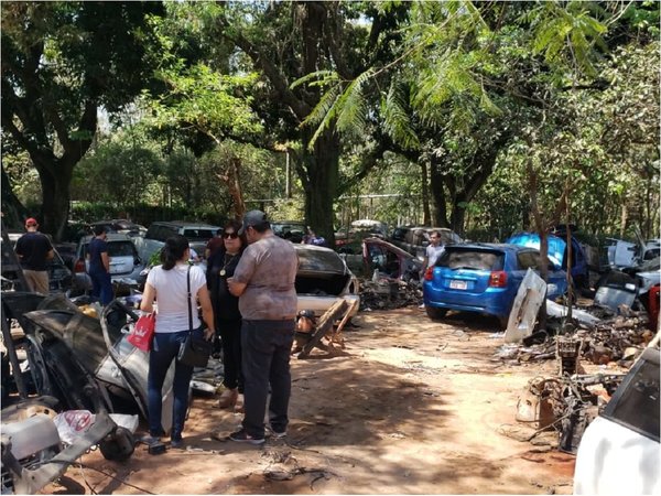 Hallan 17 vehículos denunciados como robados en aguantadero