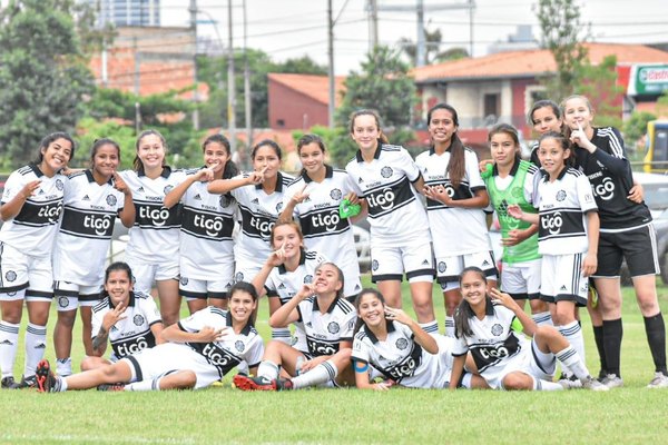 Olimpia en juvenil: Líder, invicto y con la portería en cero