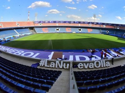 La Nueva Olla toma color a final
