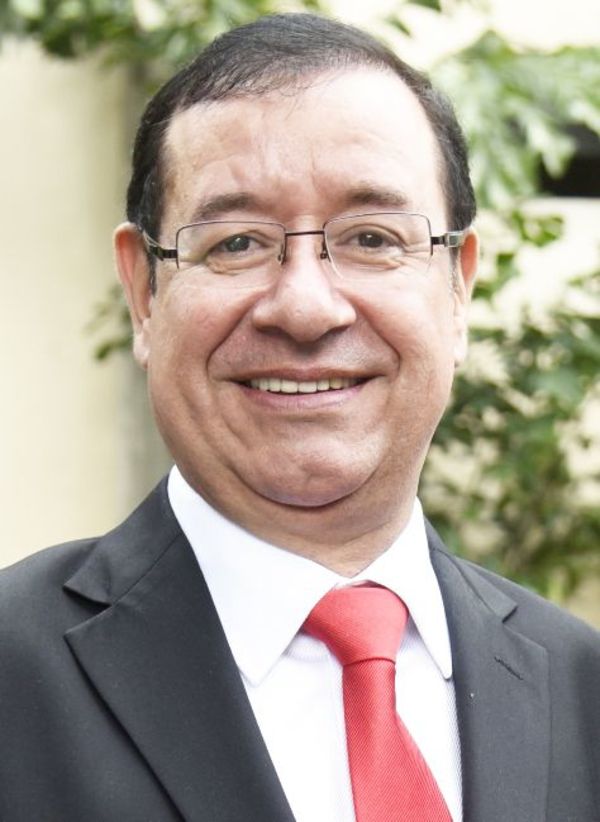 Diputado Cuevas y su familia serán  juzgados en Asunción - Política - ABC Color
