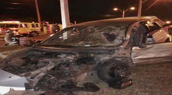 Accidente sobre Madame Lynch deja cinco heridos