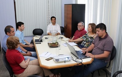 Gobierno coordina tareas de preservación en el Cerro Chovoreca | .::Agencia IP::.