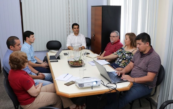 Gobierno coordina tareas de preservación en el Cerro Chovoreca | .::Agencia IP::.