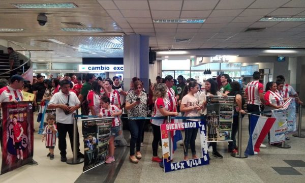 Así fue la bienvenida a los campeones del mundo de futsal