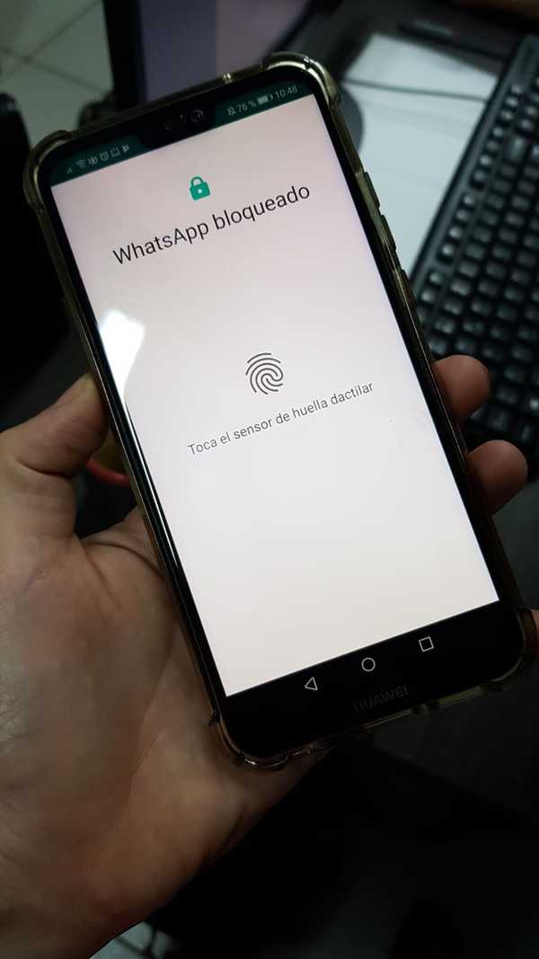 WhatsApp añade la opción de bloqueo con huella dactilar en todos los dispositivos Android