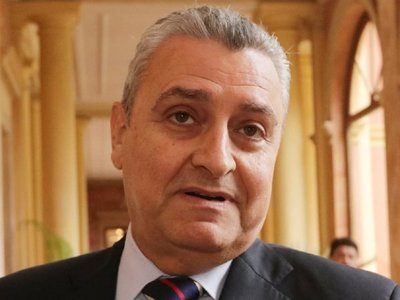 Villamayor dice que a los partidos no se les puede exigir productos sin financiarlos