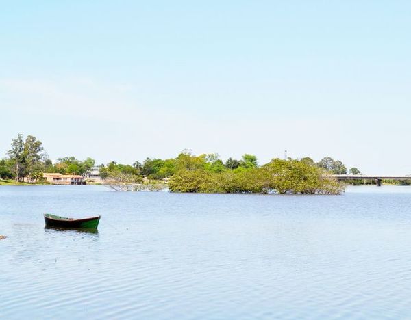 Actividad portuaria en riesgo ante baja del nivel del río Paraguay » Ñanduti