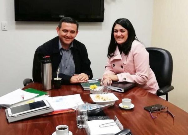 Nancy Ovelar demanda a Eduardo Petta por daño moral - Nacionales - ABC Color