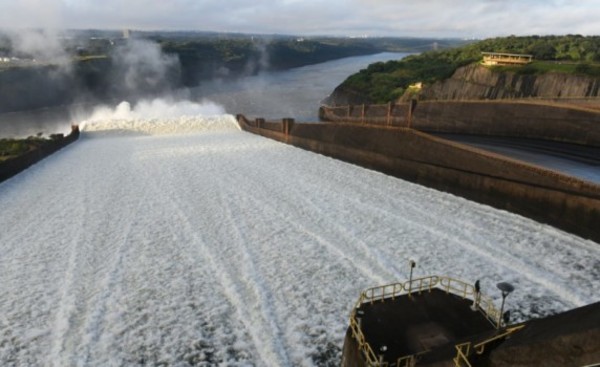 Itaipu transfirió al Estado Paraguayo US$ 497,9 millones este año