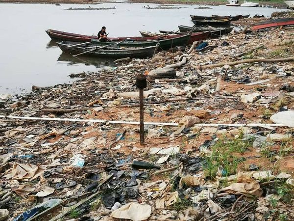 Llamado de urgencia para rescatar el río Paraguay