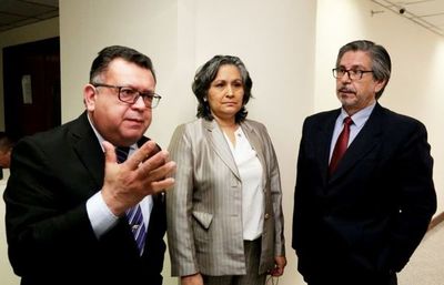 Jueces de CDE que liberaron a expolicía abusador solicitan levantamiento de suspensión - Periodísticamente - ABC Color