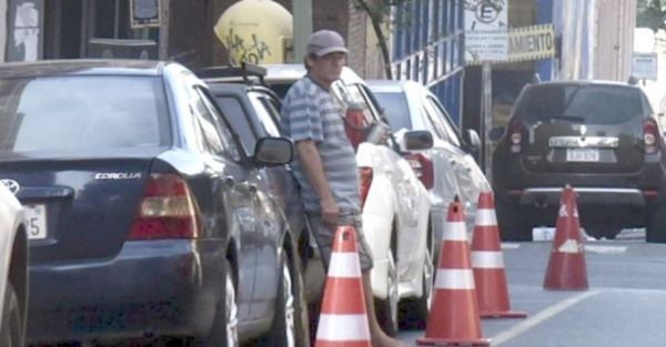 Polikuéra cuidarán autos gratiete ndaje