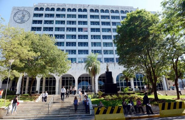 Colegio de abogados pide a la Corte declarar ilegal huelga de funcionarios » Ñanduti