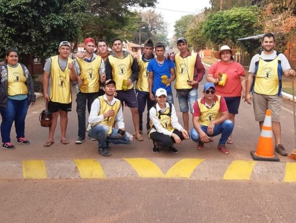 Jóvenes se unen para hermosear el distrito de Villa del Rosario - Interior - ABC Color