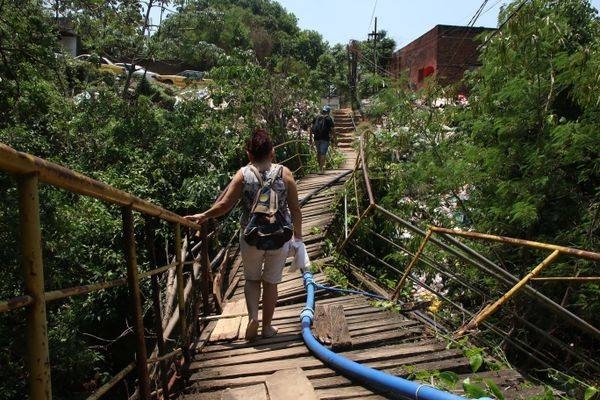 HOY / Chacarita Alta: vivir al borde del abismo y la deriva