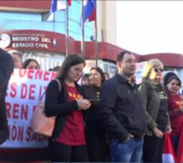 Levantan huelga del Registro Civil - Paraguay.com