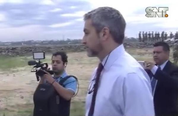 Presidente Abdo Benítez fiscaliza labores de limpieza en la Costanera de Asunción - SNT