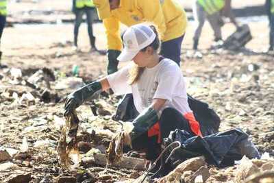 Bajante del río Paraguay debe ser aprovechado para contribuir con tareas de limpieza, dice presidente | .::Agencia IP::.
