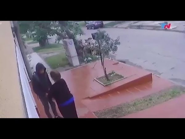 SUBCOMISARIO MATÓ A HIJO DE OTRO POLICÍA POR ROBARLE A UNA DOÑA