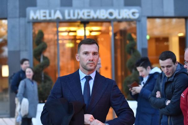 Acusan a Shevchenko de mezclar política y fútbol - Fútbol - ABC Color