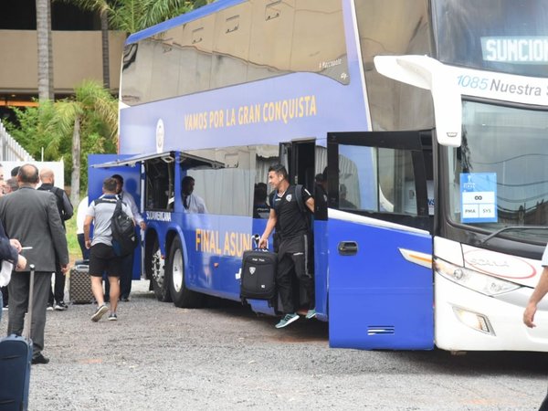 Los finalistas arriban al país