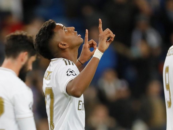 La magia de Rodrygo desata la pegada del Real Madrid