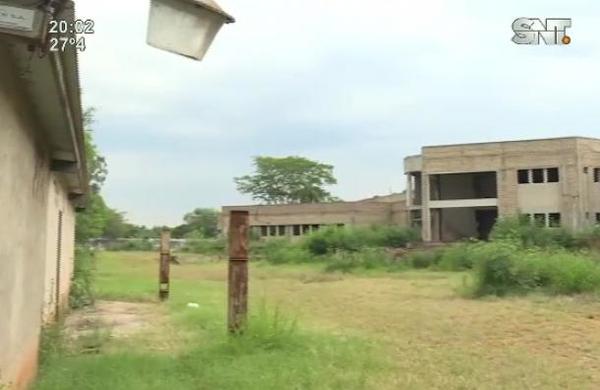 Edificio de INAN : Obras ''Inconclusas'' por errores de cálculo - SNT
