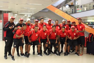 Tahití, la primera selección en arribar al país
