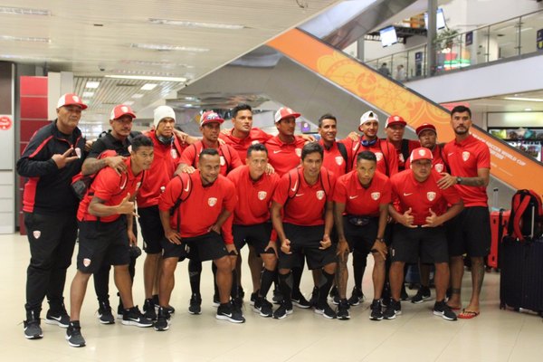 Tahití, la primera selección en arribar al país