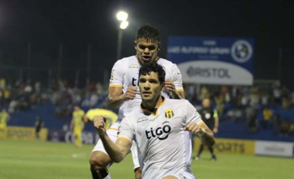 HOY / Lo supera con total facilidad y va en busca del bicampeonato
