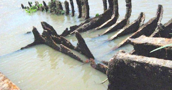 Bajó el río y “reflotó” buque de guerra del 70