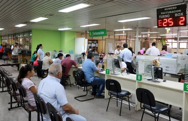 Contraloría recomienda que se suspenda la tercerización del cobro de impuestos