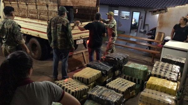 Frustran tráfico de marihuana a Argentina - Nacionales - ABC Color