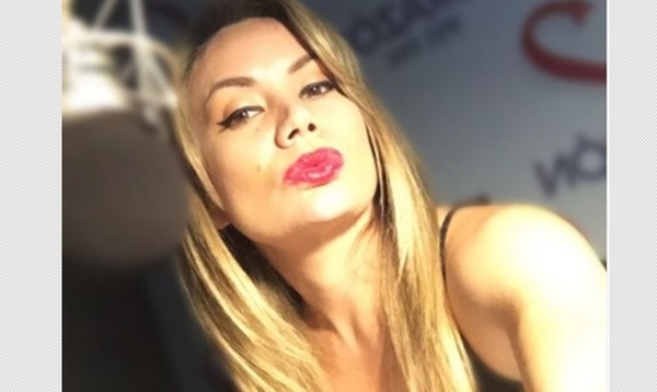 El destape sensual de Dahiana Bresanovich