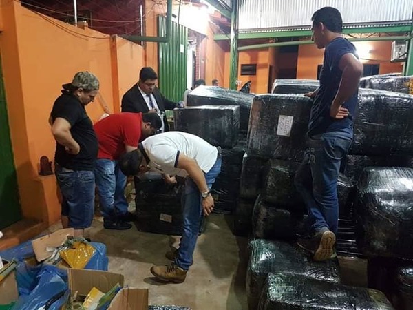 Incautan importante cantidad de relojes falsificados en CDE