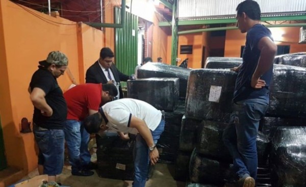 Requisan gran cantidad de relojes falsificados durante allanamiento