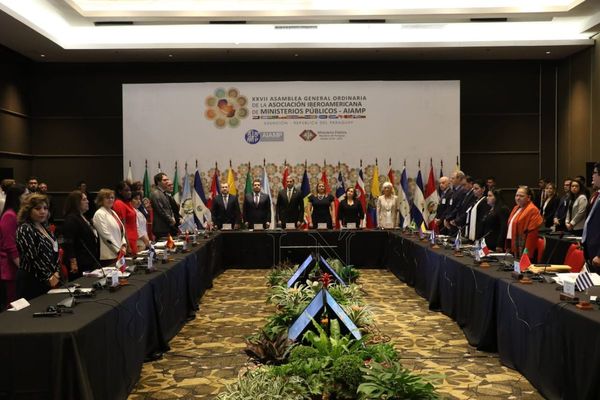 Fiscales Generales de varios países se reúnen en Asunción