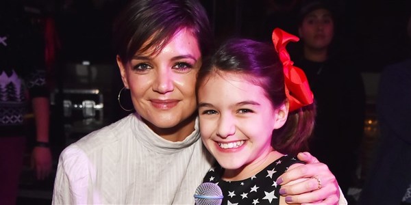 Katie Holmes habló sobre ser mamá en sus 20s