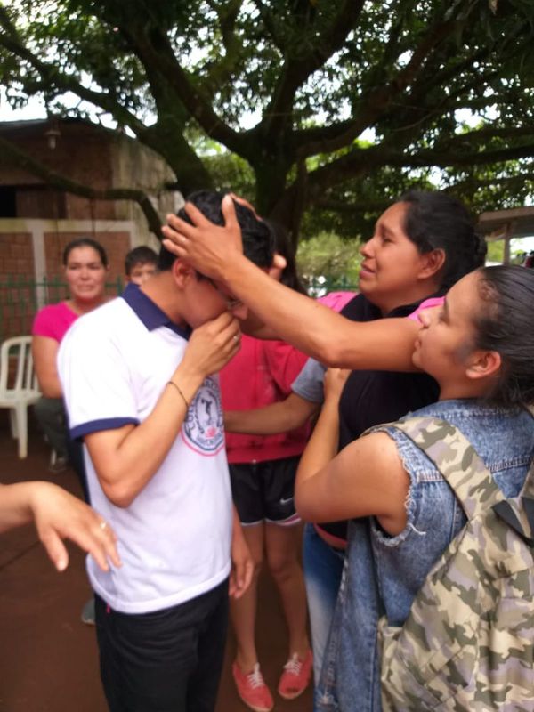 Estudiante querellado por intendente recibe brutal paliza