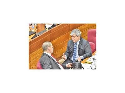 Riera solicita a la  CGR que publique su declaración jurada