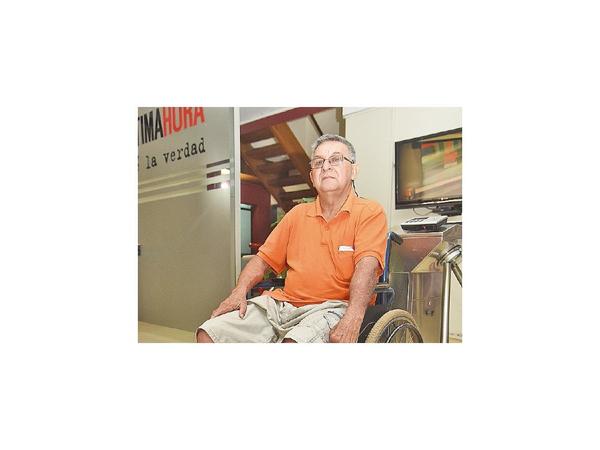 Carpintero oferta camioneta nueva para pagar tratamiento