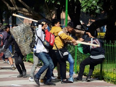 El líder opositor busca arrinconar a Evo; obispos piden diálogo en Bolivia