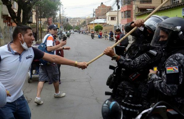 Bolivia: Llamados al diálogo crecen tras violenta protesta