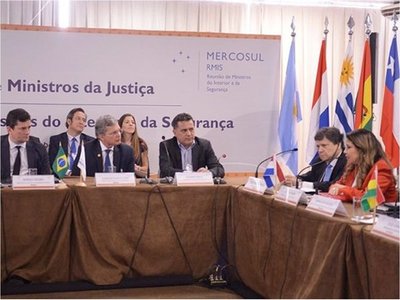 Mercosur: Aprueban proyecto para persecución policial 