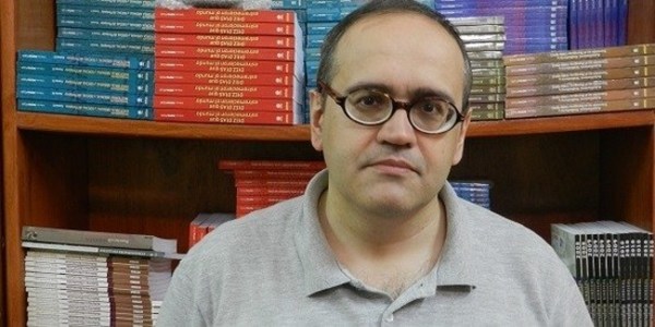 Analista tiene una visión diferente: “No es obligatorio el uso de urnas electrónicas para el desbloqueo de listas” - ADN Paraguayo