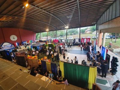 Derecho UNA realizó la primera edición de Expo Marcas