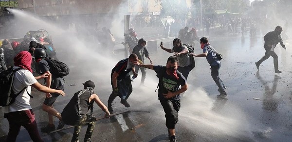 Piñera vuelve a endurecerse y convoca a un consejo de seguridad por las protestas - ADN Paraguayo