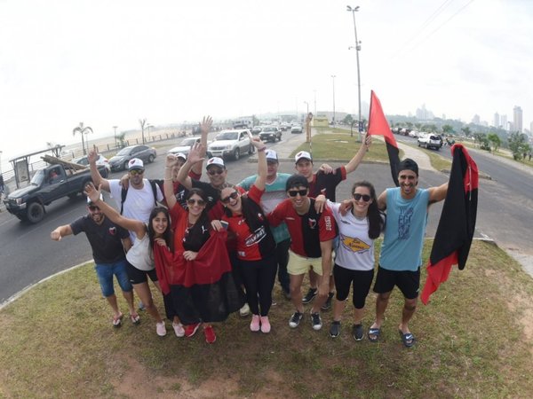 Final de la Sudamericana: El éxodo sabalero se apodera de la Costanera de Asunción