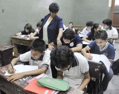 Deficiente gestión del MEC y las comunas impacta sobre la educación - Periodismo Joven - ABC Color